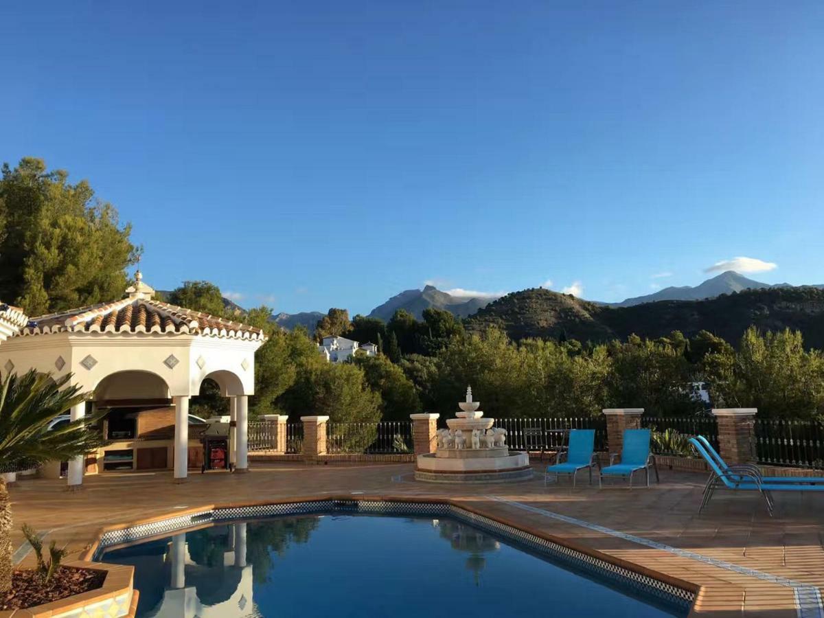 B&B Villa Carmen Frigiliana Bagian luar foto